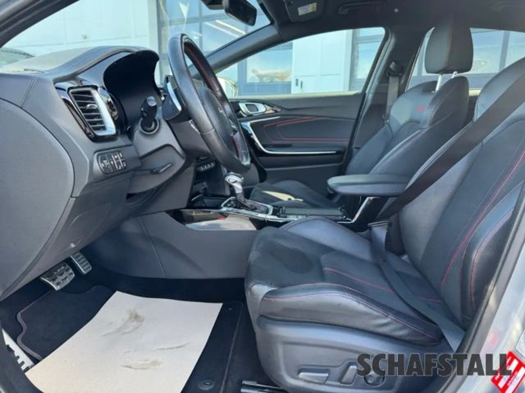 Kia ProCeed