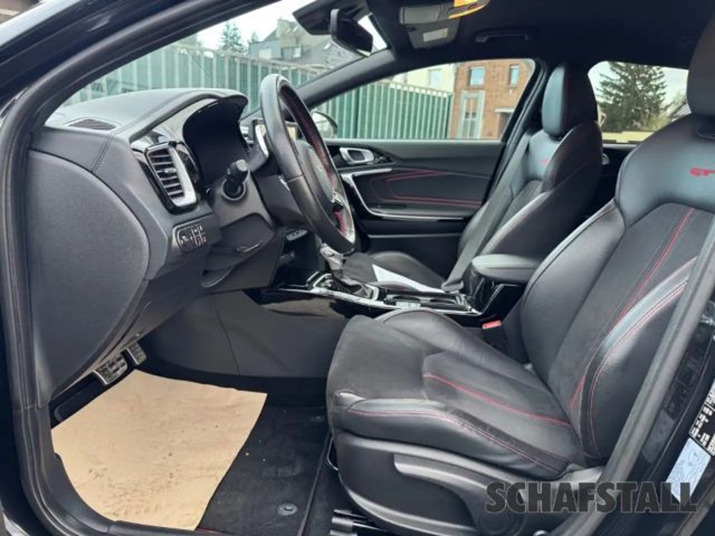 Kia ProCeed