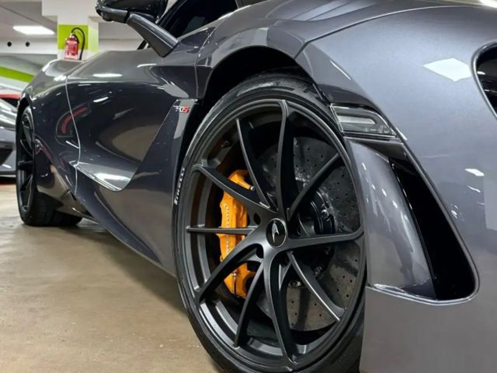 McLaren 750S