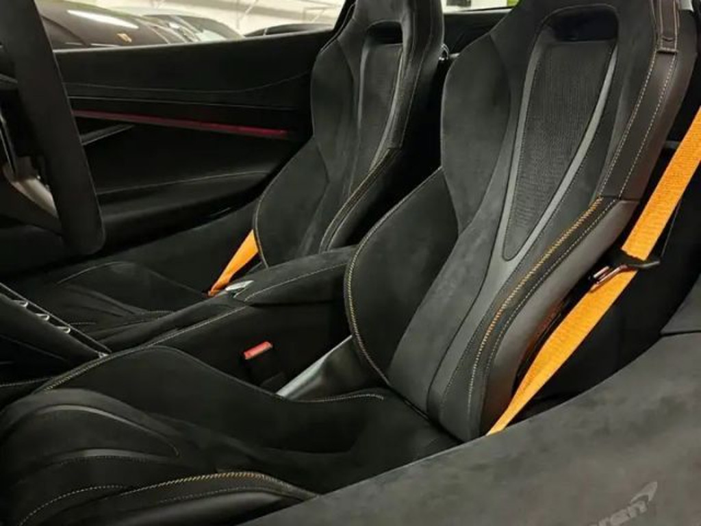 McLaren 750S