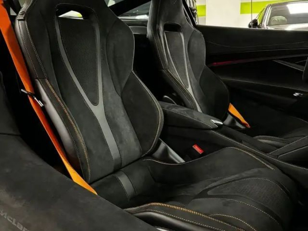 McLaren 750S