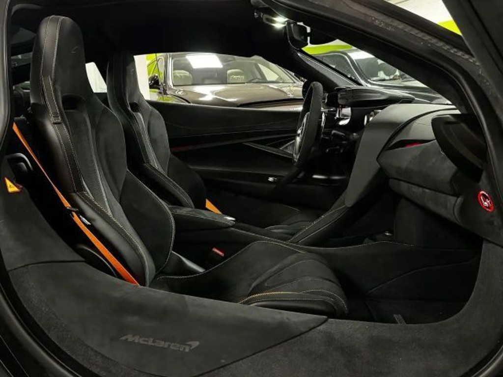 McLaren 750S