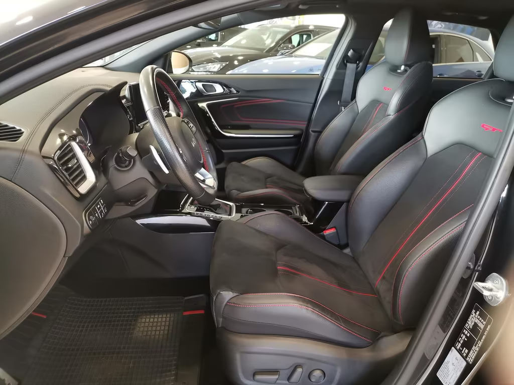 Kia ProCeed