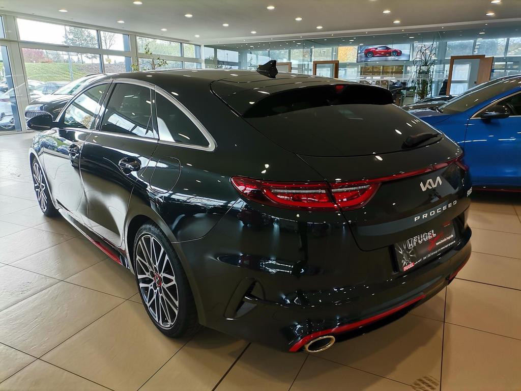 Kia ProCeed