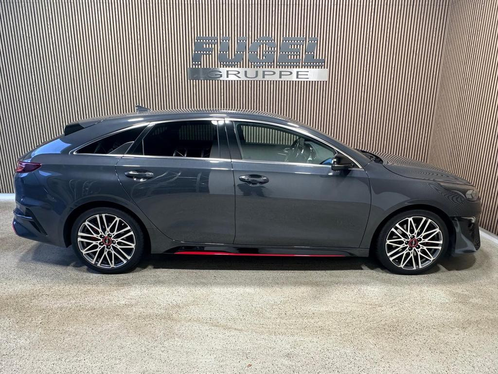 Kia ProCeed
