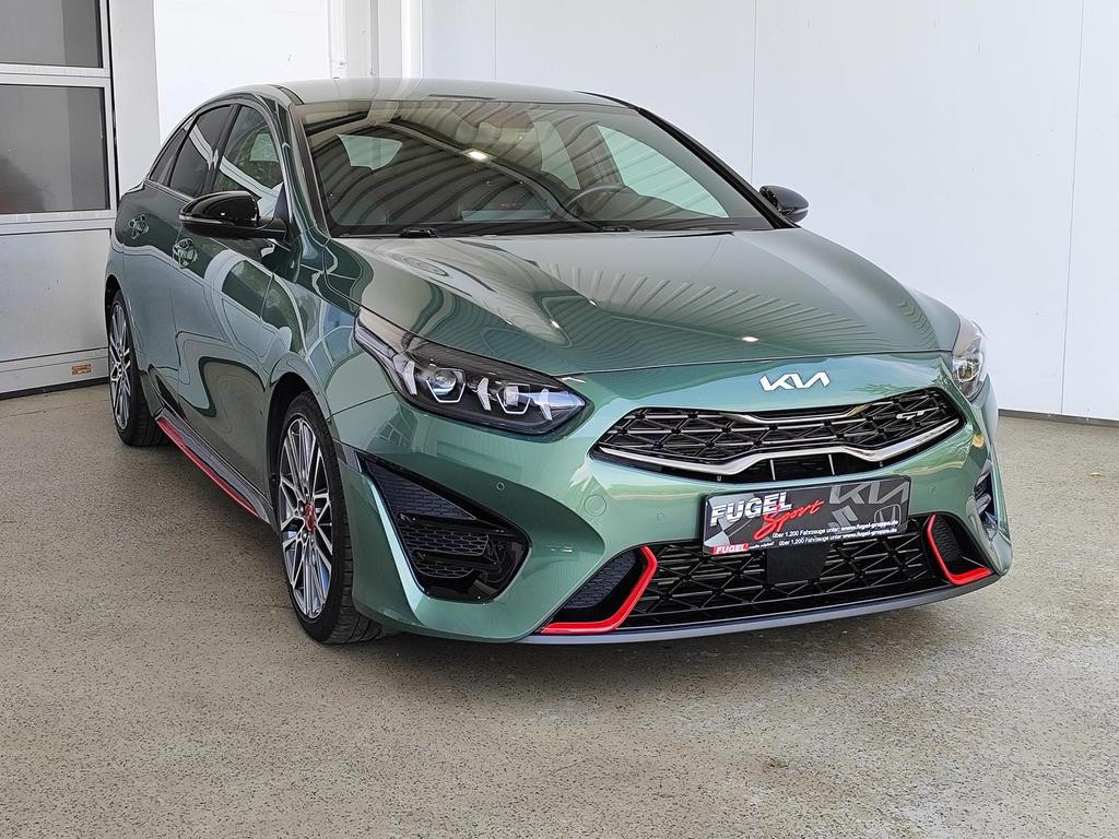 Kia ProCeed