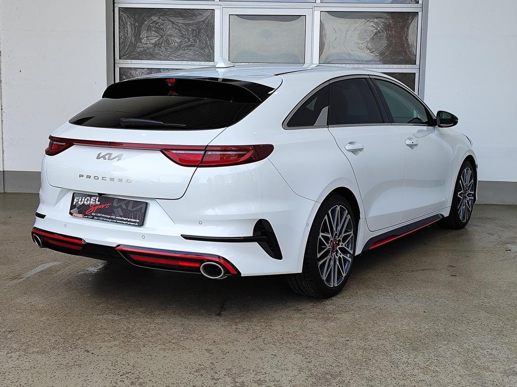 Kia ProCeed