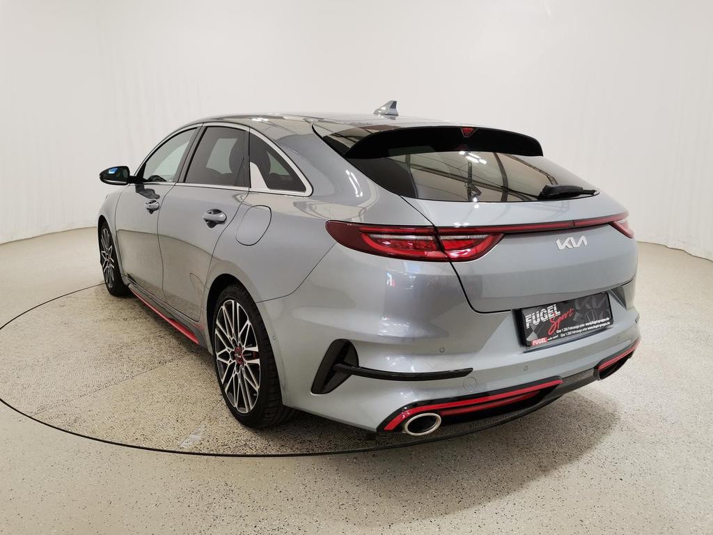Kia ProCeed