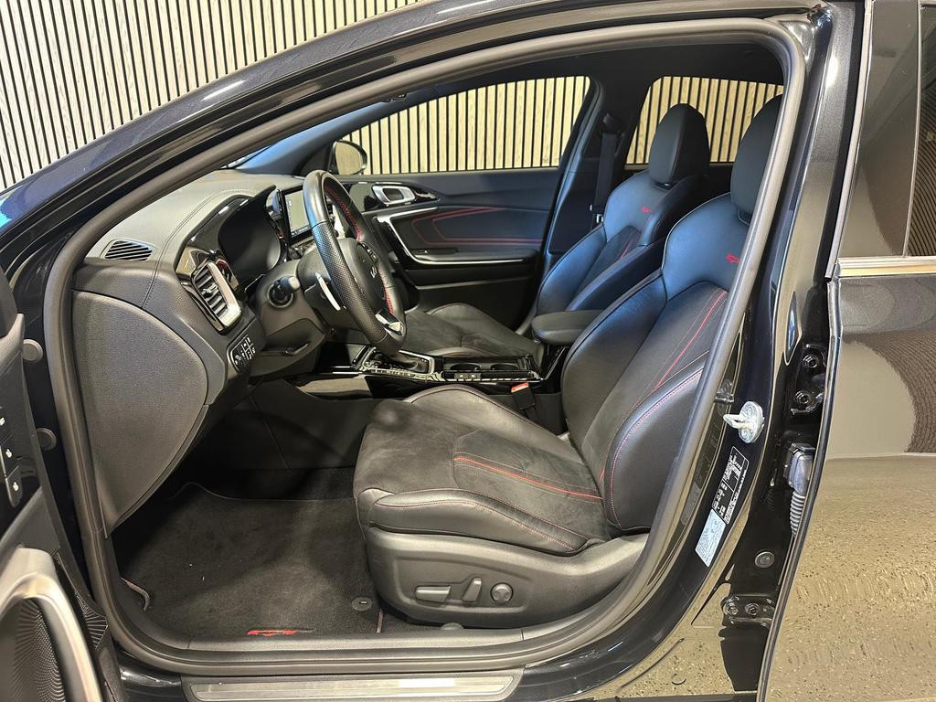 Kia ProCeed