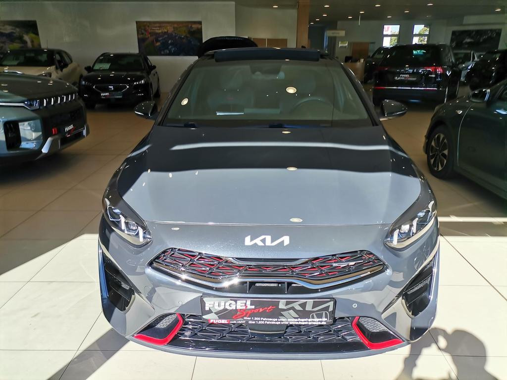 Kia ProCeed