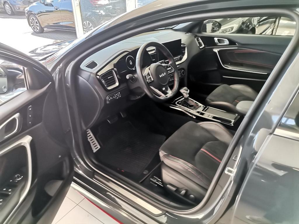 Kia ProCeed