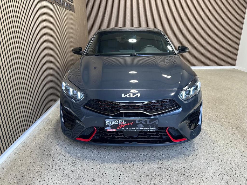 Kia ProCeed