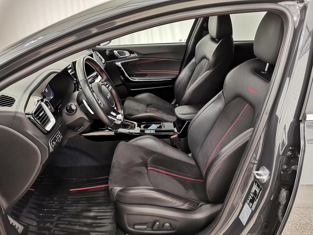 Kia ProCeed