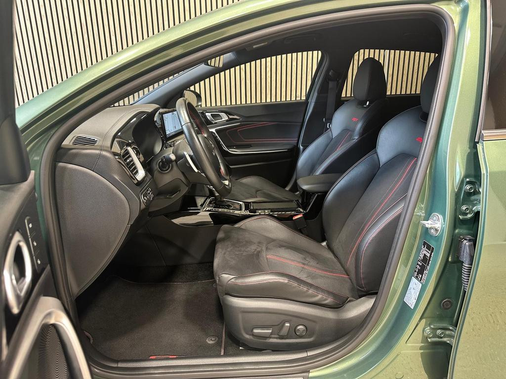 Kia ProCeed