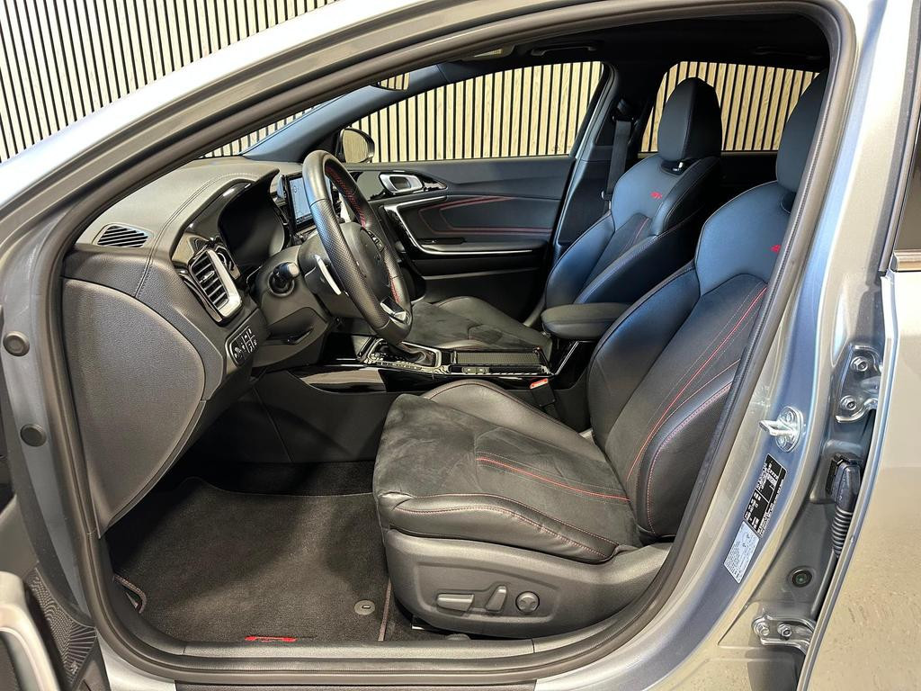 Kia ProCeed