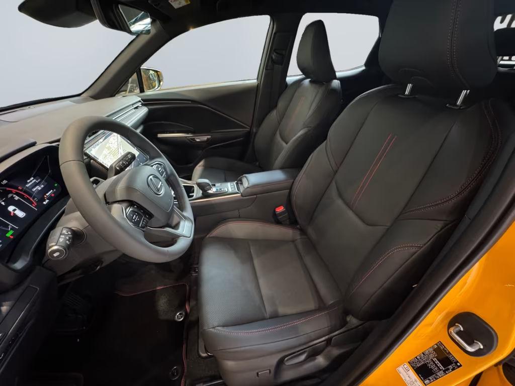 Lexus LBX