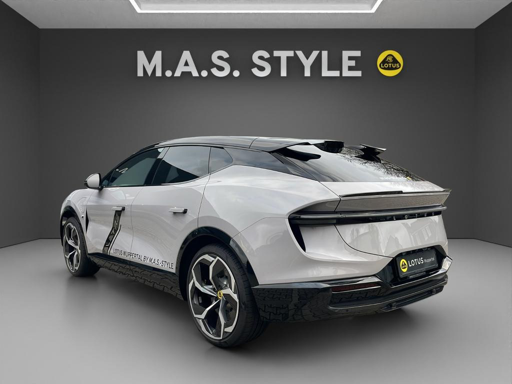 Lotus Eletre