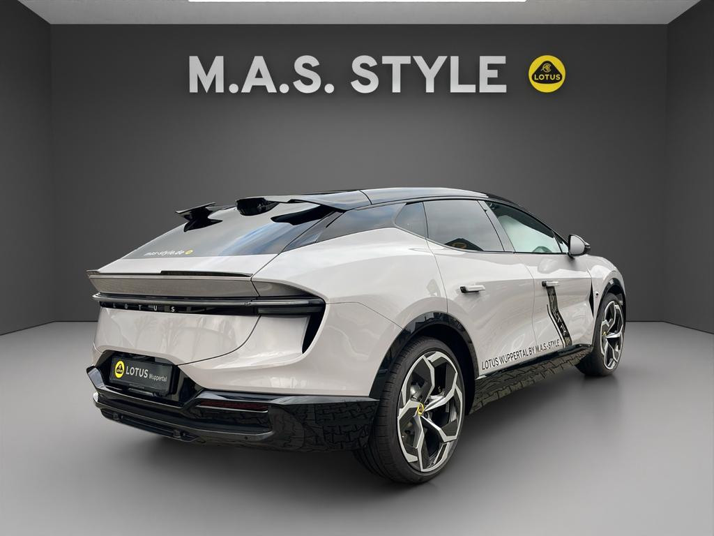 Lotus Eletre