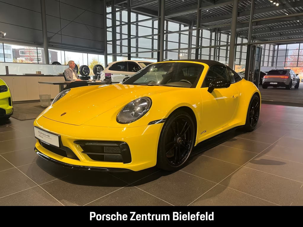 Porsche 911 2023 Benzine