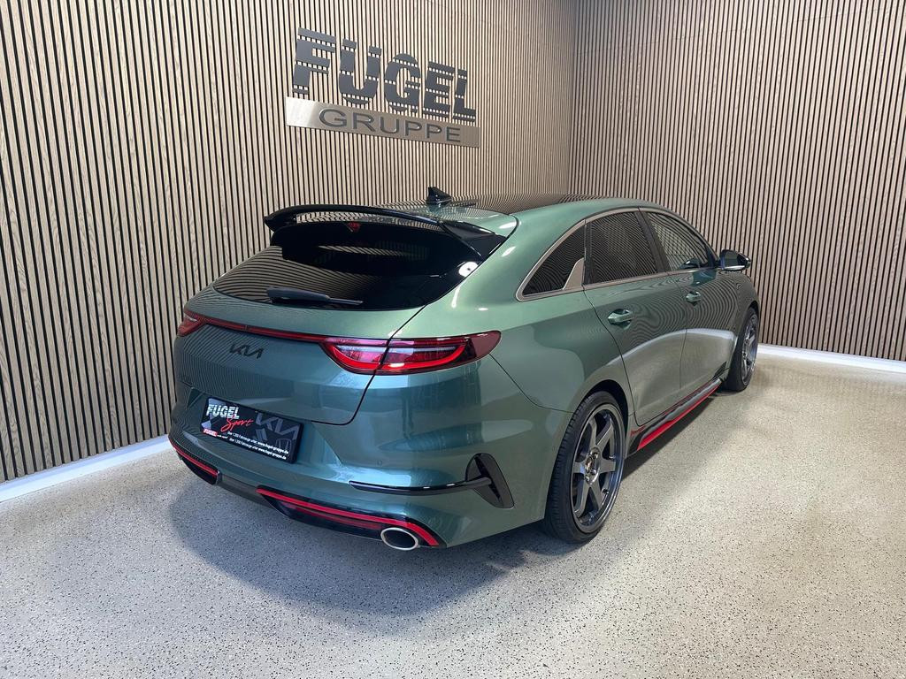 Kia ProCeed