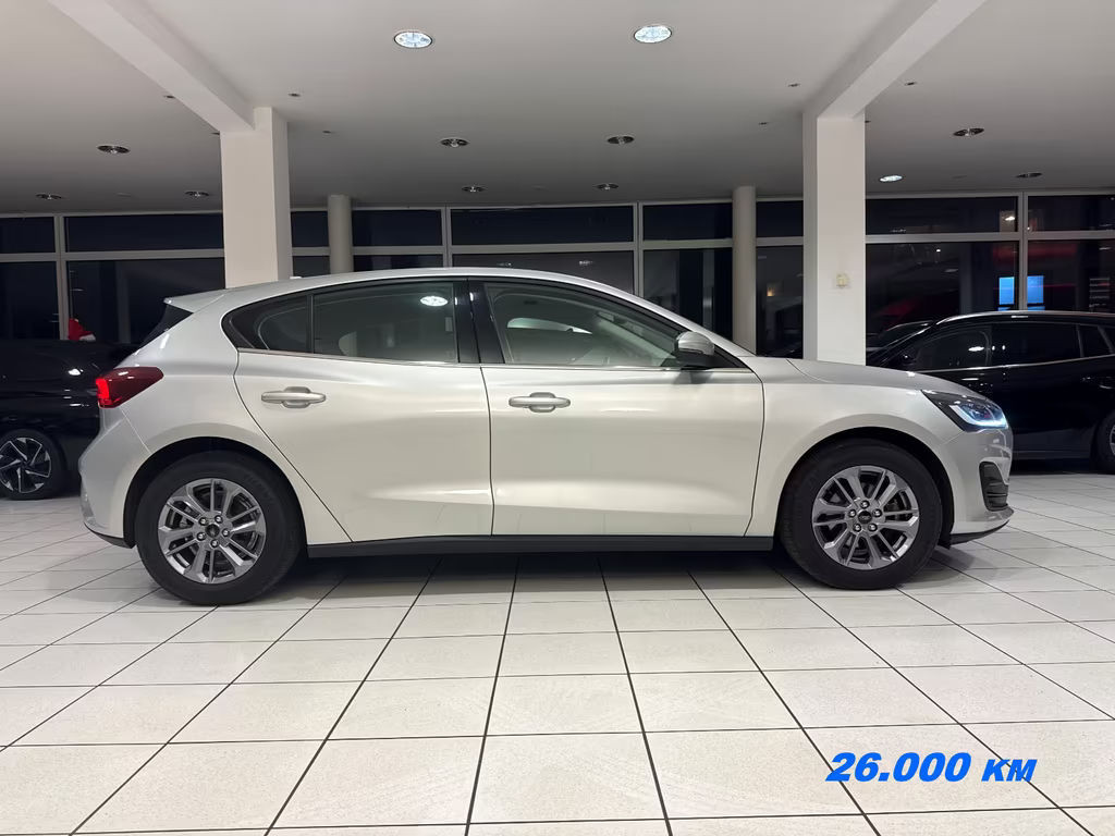 Ford Focus 2023 Benzine