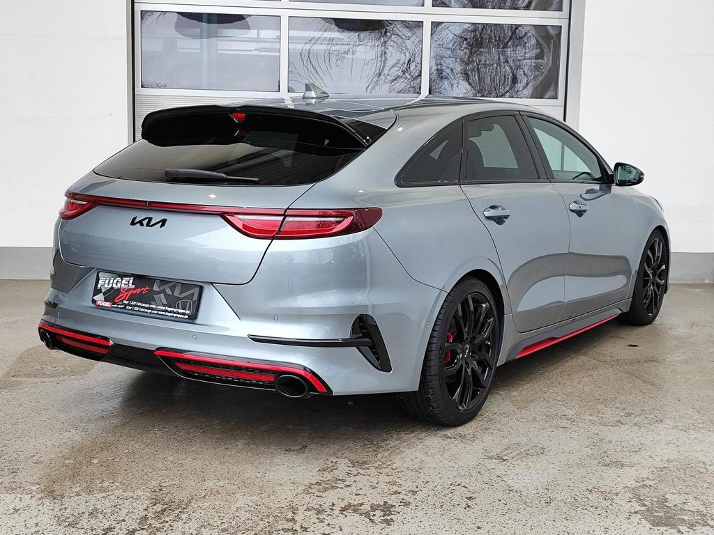 Kia ProCeed