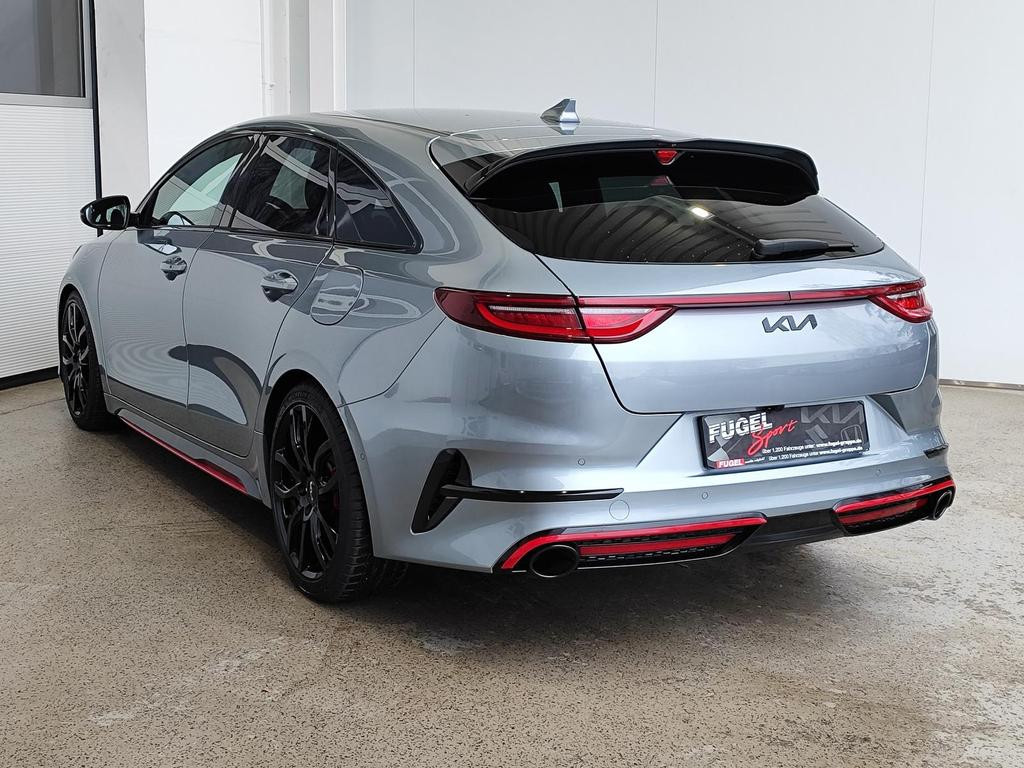 Kia ProCeed