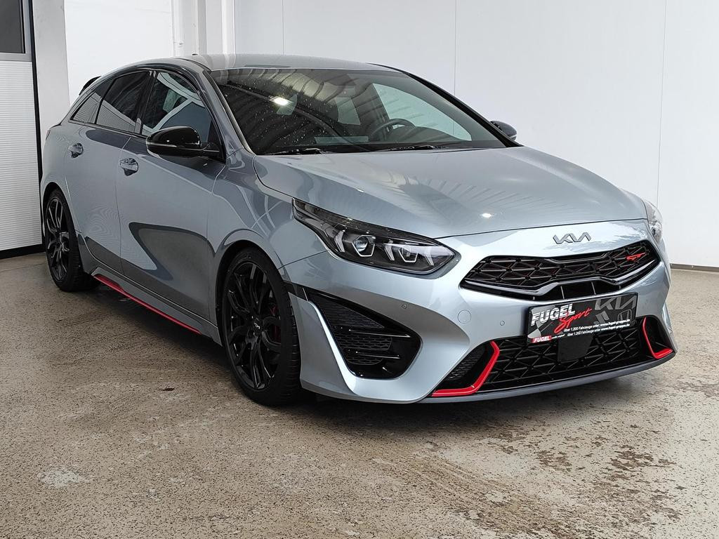 Kia ProCeed