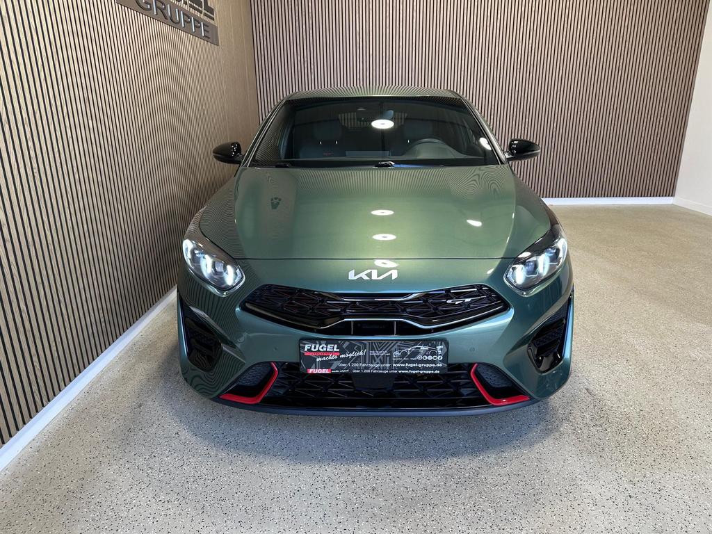 Kia ProCeed