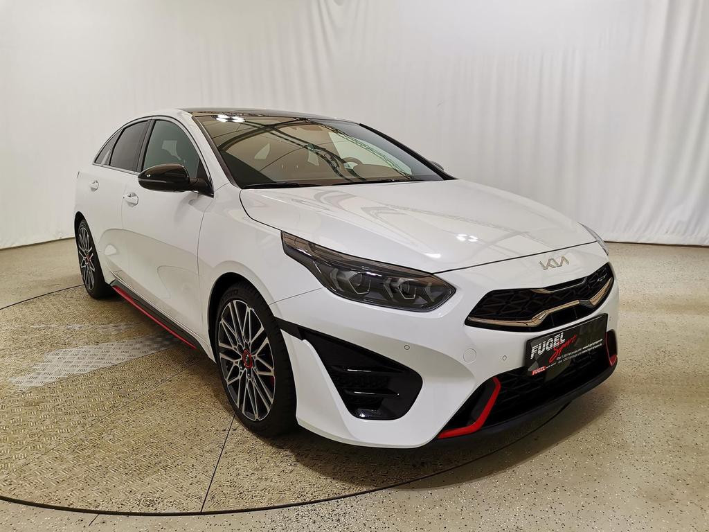 Kia ProCeed