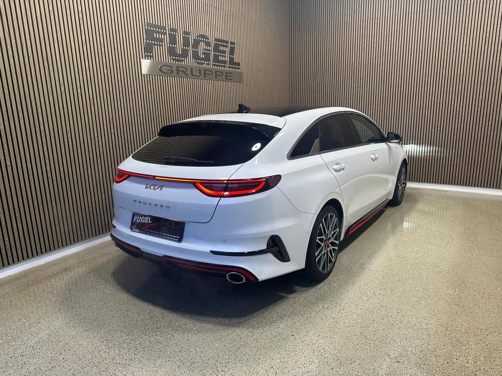 Kia ProCeed