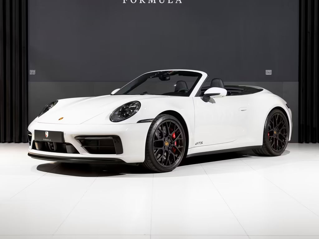 Porsche 911 2021 Benzine