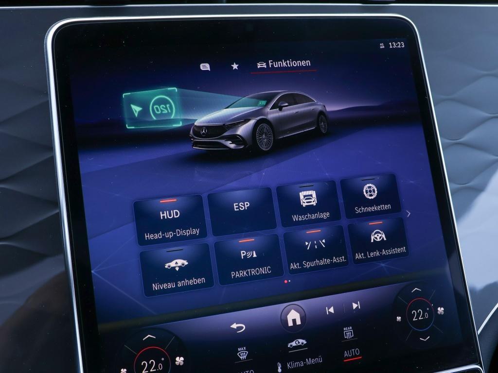 Mercedes-Benz EQS