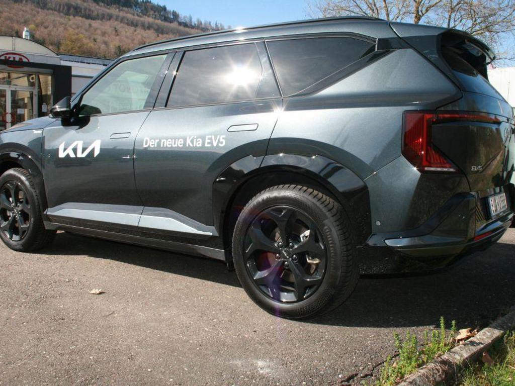 Kia EV5