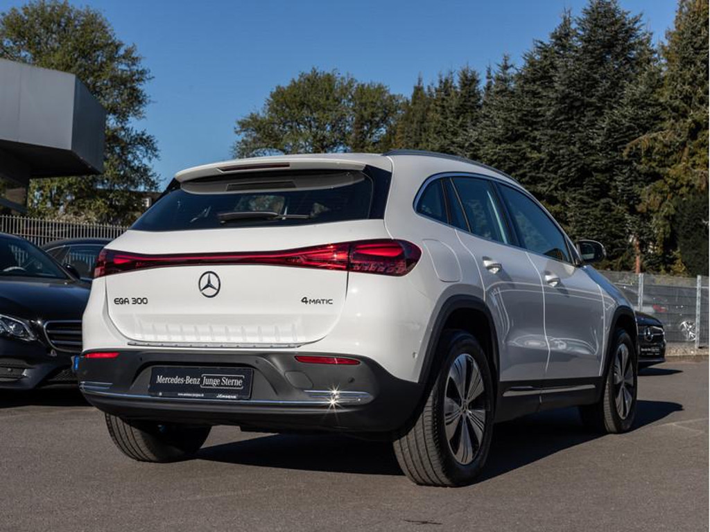Mercedes-Benz EQA