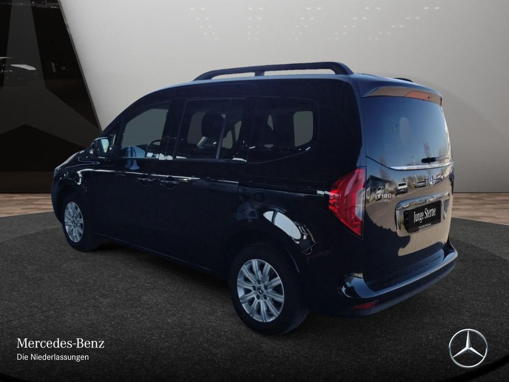Mercedes-Benz T 180