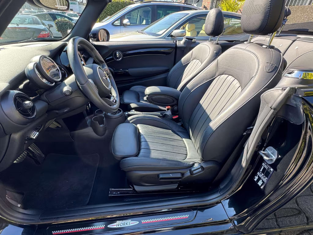 Mini John Cooper Works Cabrio