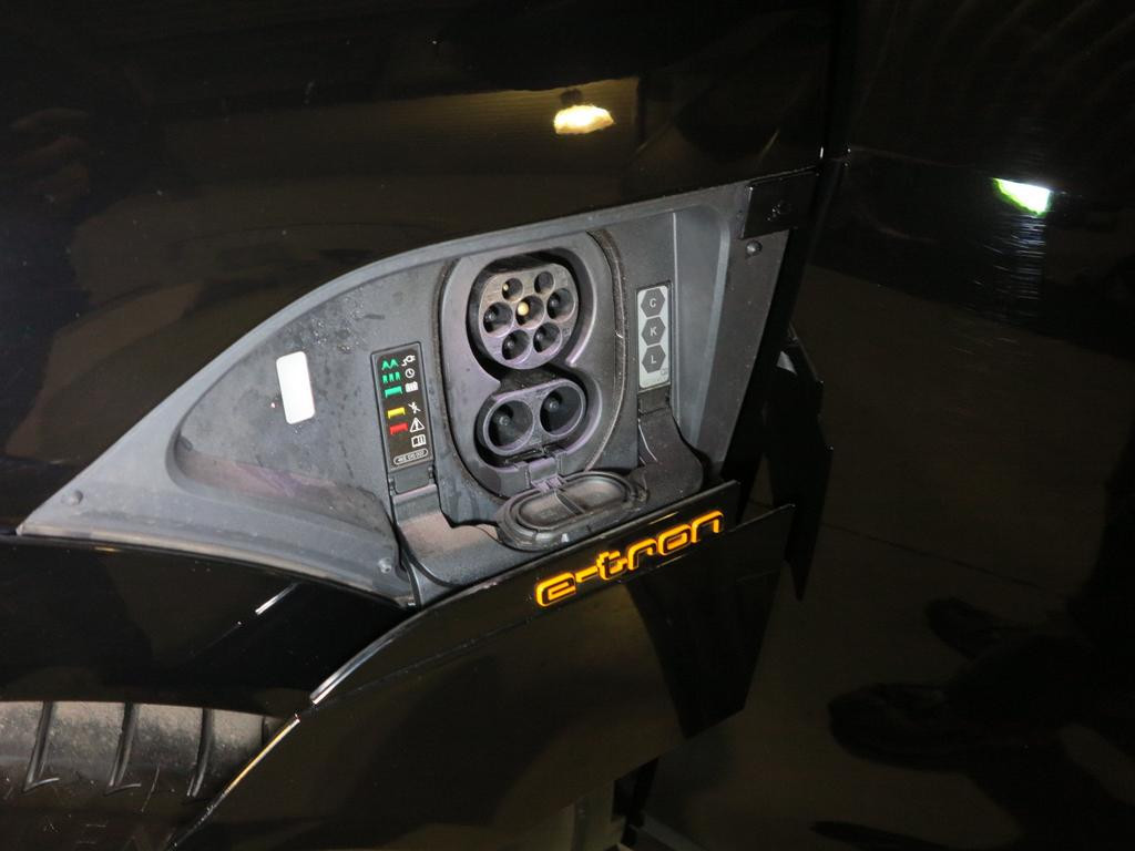 Audi e-tron