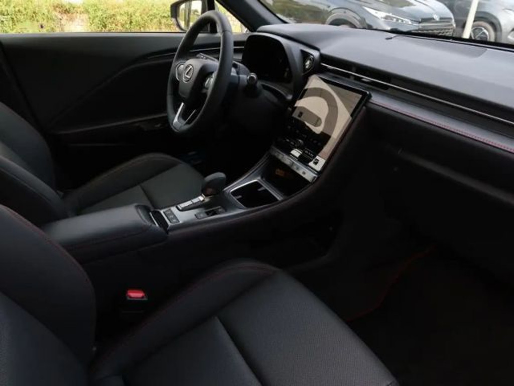 Lexus LBX