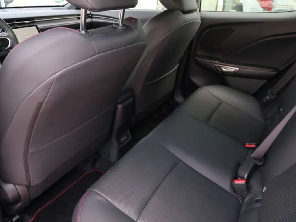 Lexus LBX
