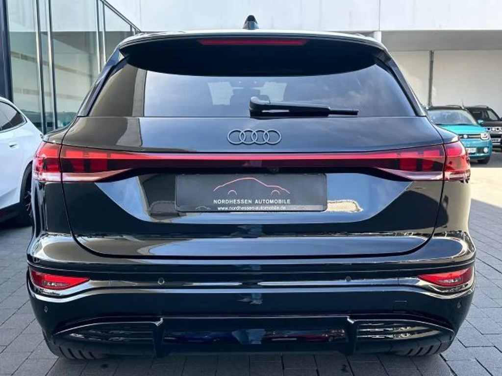 Audi SQ6 e-tron
