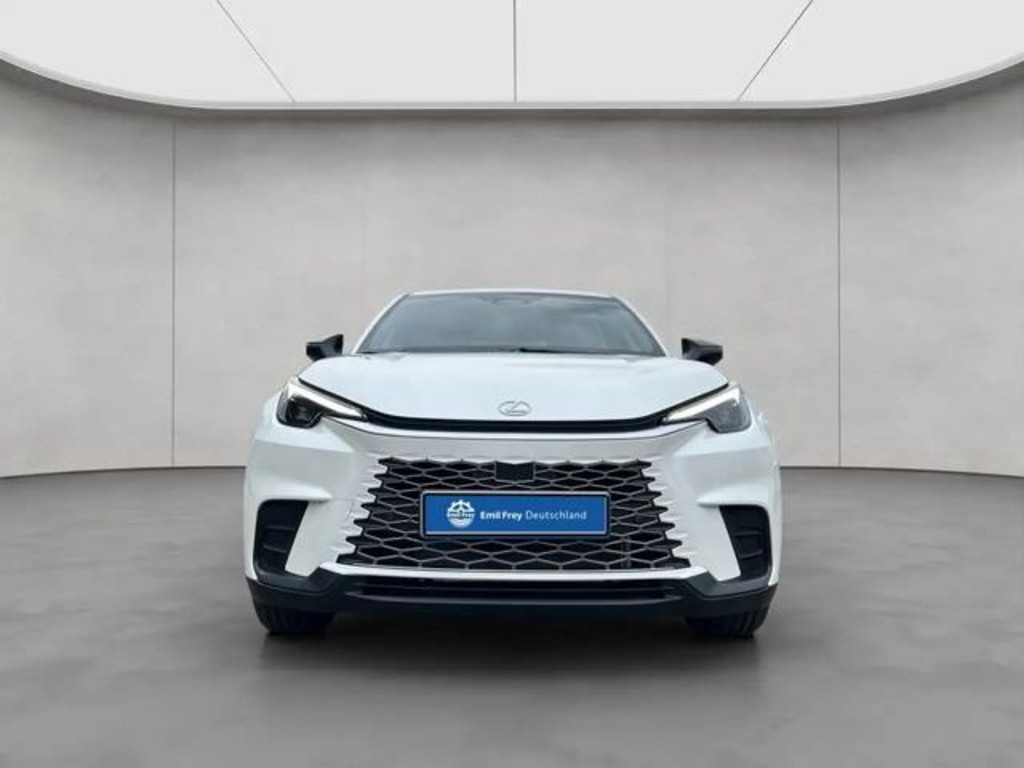Lexus LBX