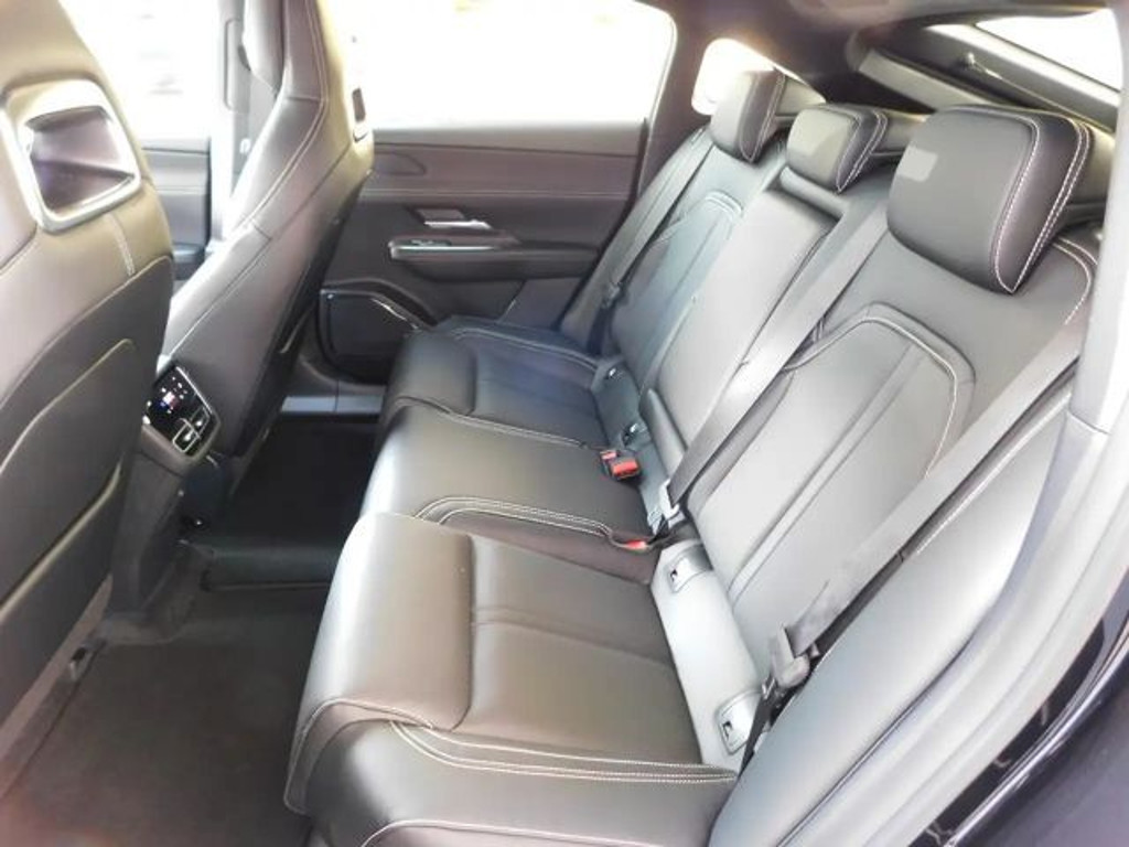 Mazda 6e