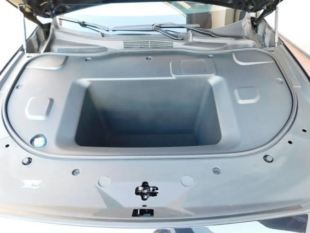 Mazda 6e