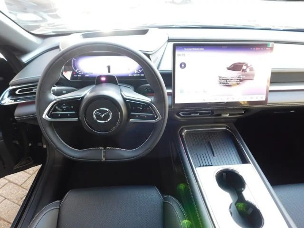 Mazda 6e
