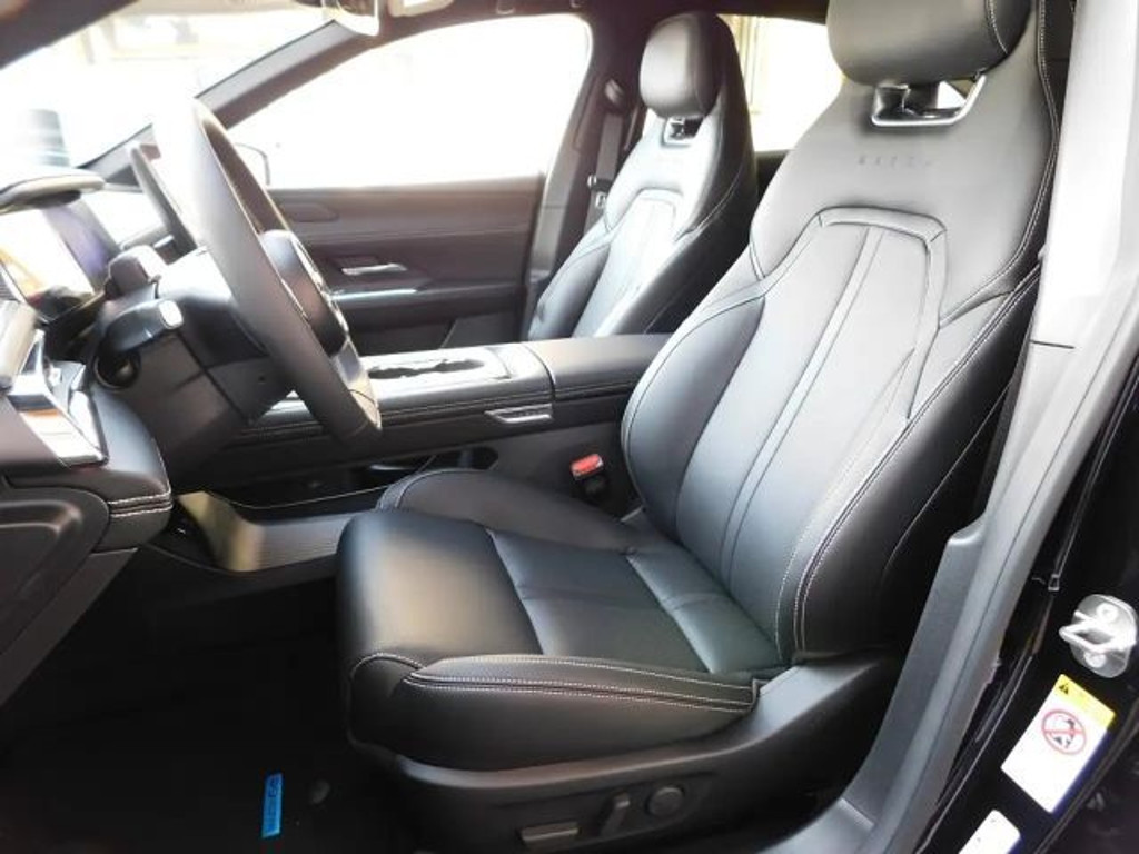 Mazda 6e