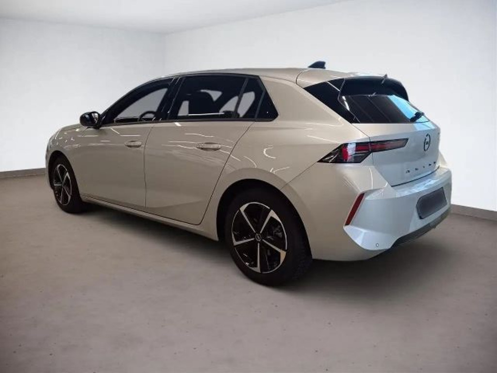 Opel Astra 2024 Benzine