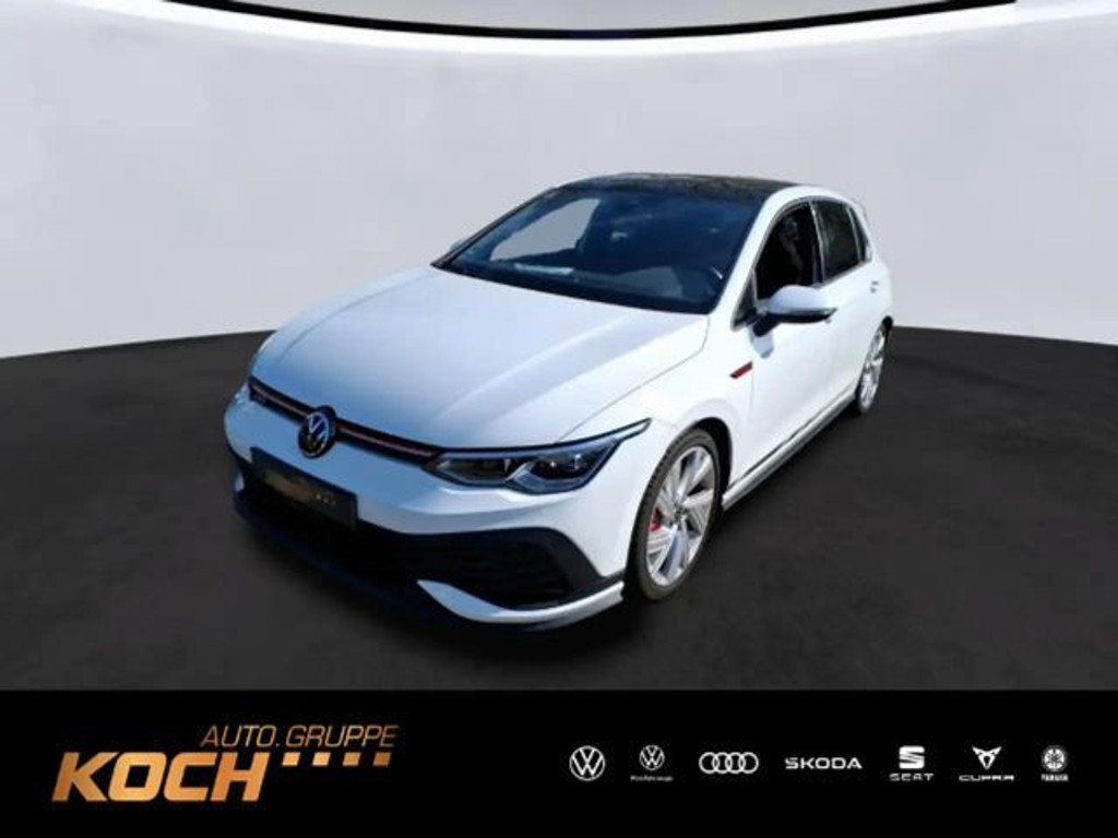 Volkswagen Golf 2024 Benzine