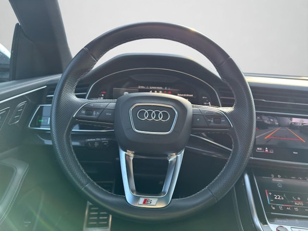 Audi SQ8
