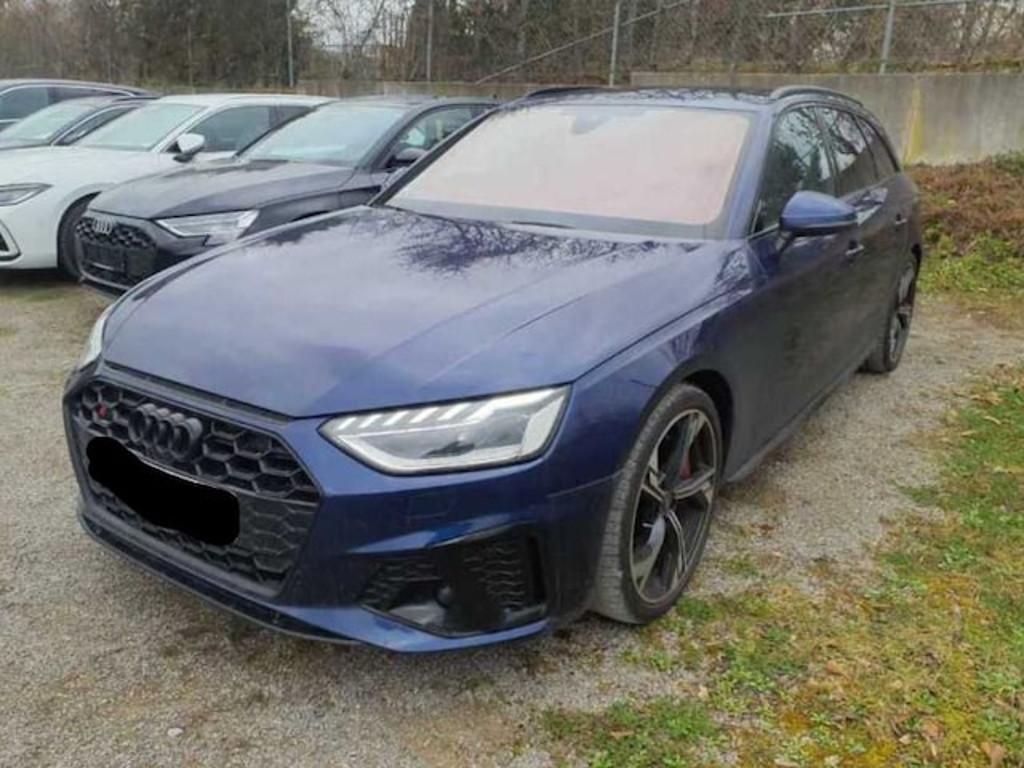 Audi S4